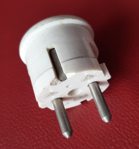 Alter stecker netzstecker aus - alter,